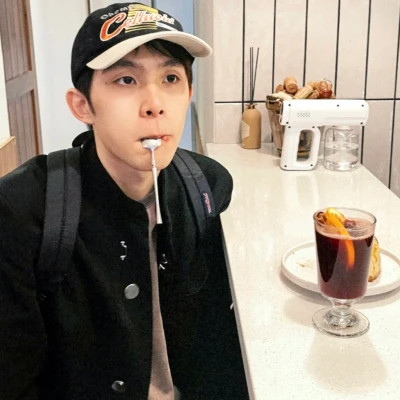 常用男生微信头像真人