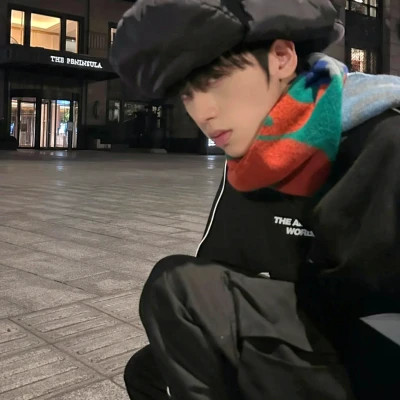 常用男生微信头像真人