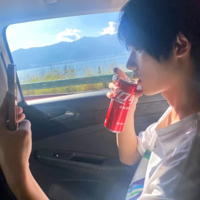 男生微信头像照片真人