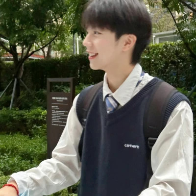 男生微信头像照片真人