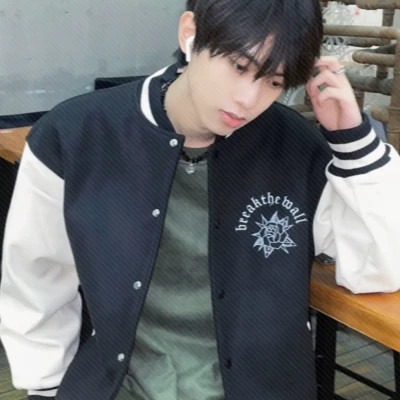 男生懒散微信头像真人