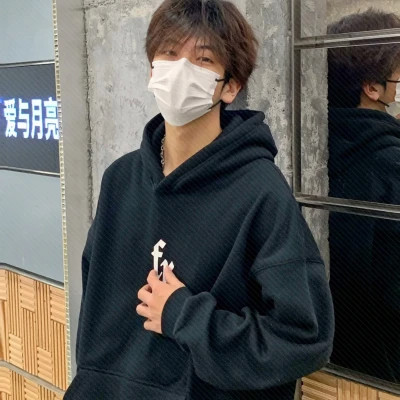 男生懒散微信头像真人