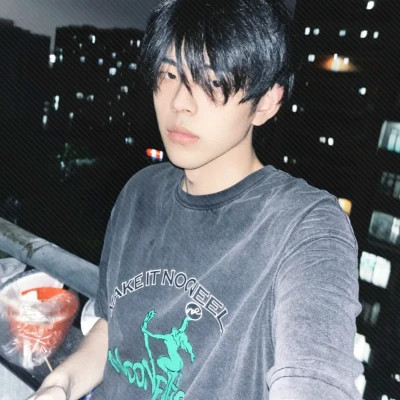男生懒散微信头像真人