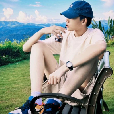 个性超级好看的男生真人帅气男头
