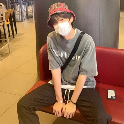个性超级好看的男生真人帅气男头