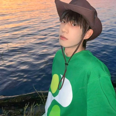 男生头像真实生活照