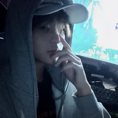 很有个性男生头像真人