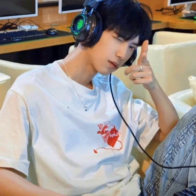 抖音最火100张头像男生