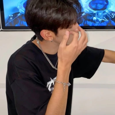 抖音最火100张头像男生