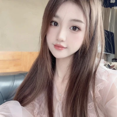 2025最新微信头像新款真人女生图片