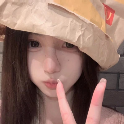 2025最新微信头像新款真人女生图片