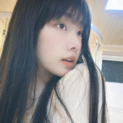 2025最新微信头像新款真人女生图片