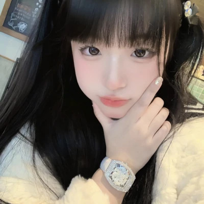 2025最新微信头像新款真人女生图片