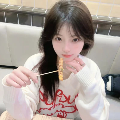 2025最新微信头像新款真人女生图片
