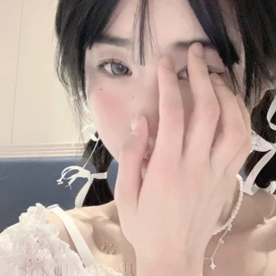 2025最新微信头像新款真人女生图片