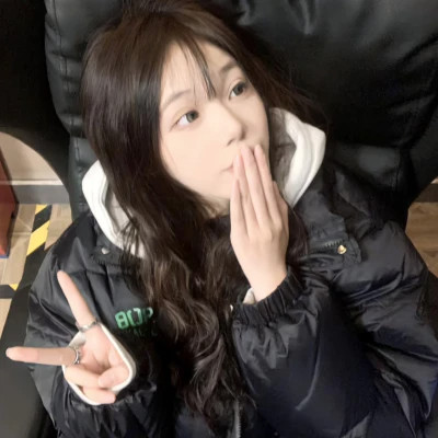 超好看的真人头像女生2025高清图片