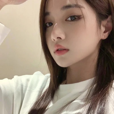 超好看的真人头像女生2025高清图片