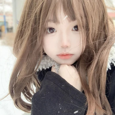 女生头像真人简单2025最新