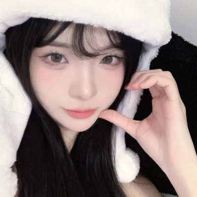女生头像真人简单2025最新