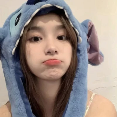 2025精选真人女头