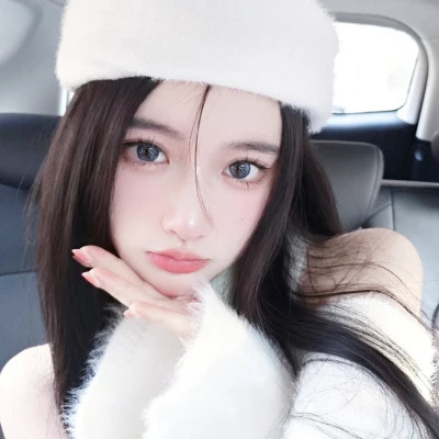 头像女生2025最新火真人