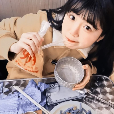 2025最火的真人头像女可爱