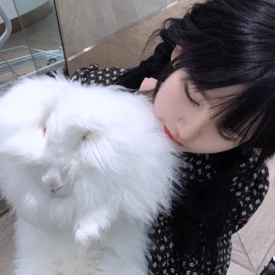 又甜又酷的女生头像