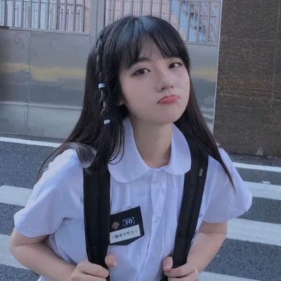 又甜又酷的女生头像