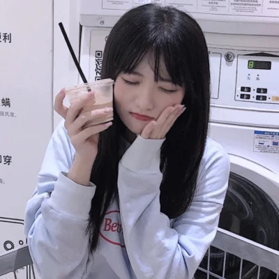 又甜又酷的女生头像