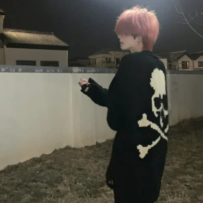 帅气男生头像真人看起来比较稳重