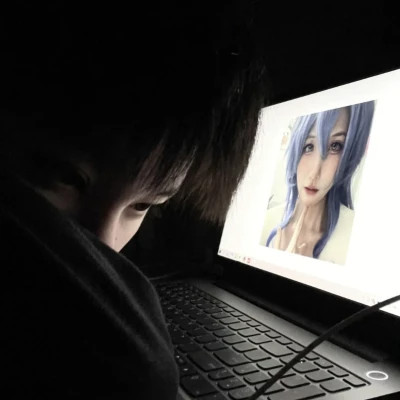 帅气男生头像真人看起来比较稳重