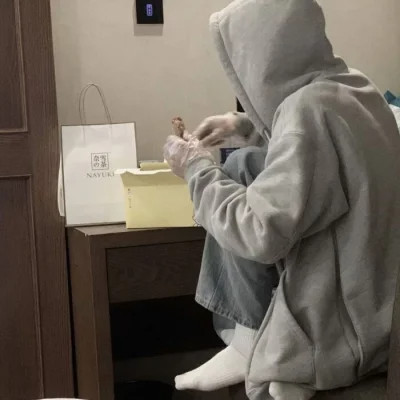 帅气男生头像真人看起来比较稳重