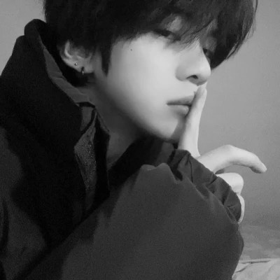 微信高清黑白男痞帅真人头像