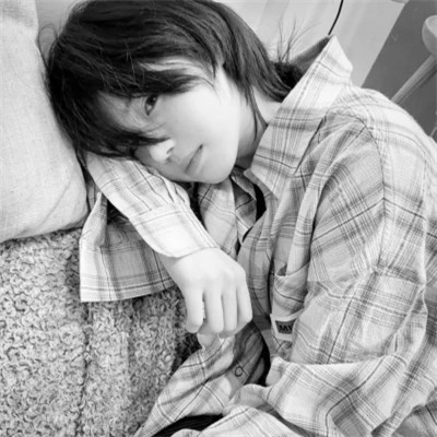 微信高清黑白男痞帅真人头像