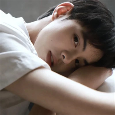 2025男生头像超酷帅气高清图片