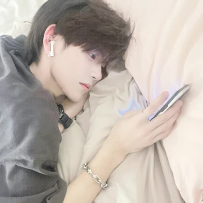 QQ头像2025男真人高清图片