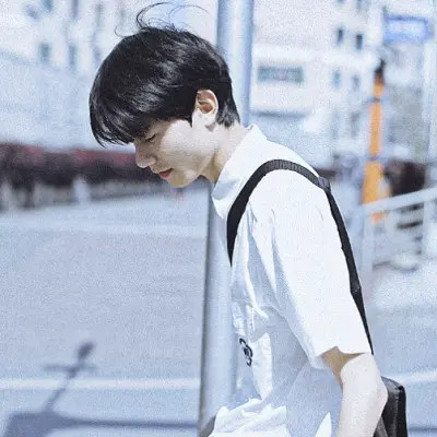 2025年新款男生QQ头像