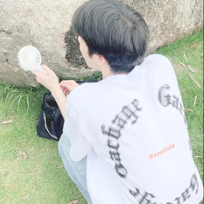 2025年新款男生QQ头像