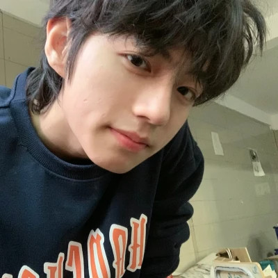 男生的帅气头像