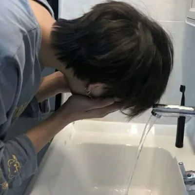 2025好看的头像图片男