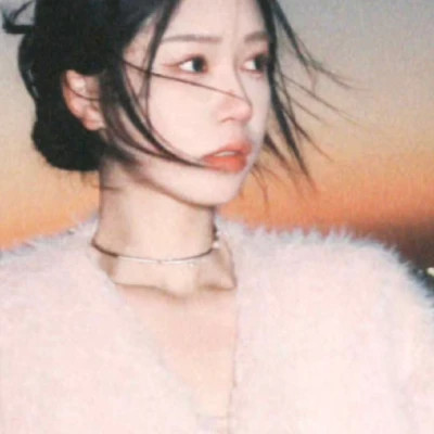 绝美氛围感女头