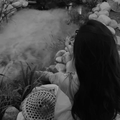 丧头像女生伤感黑白意境图片