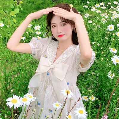 单人不太明显的闺蜜头像