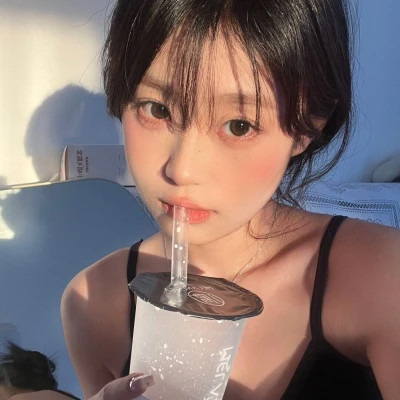 真人闺蜜头像2张分开两张