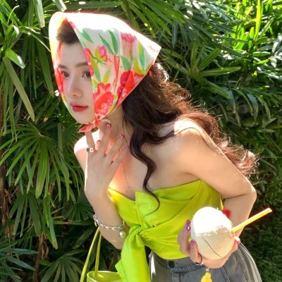 真人闺蜜头像2张分开两张