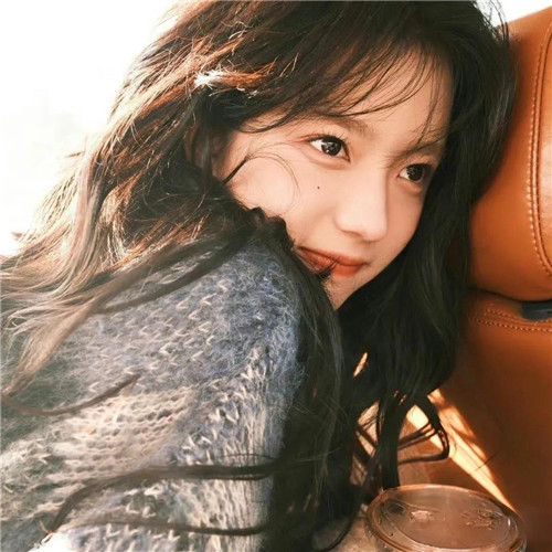 2025很美的最火女性头像图片