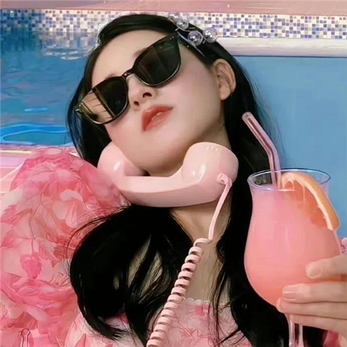 2025很美的最火女性头像图片