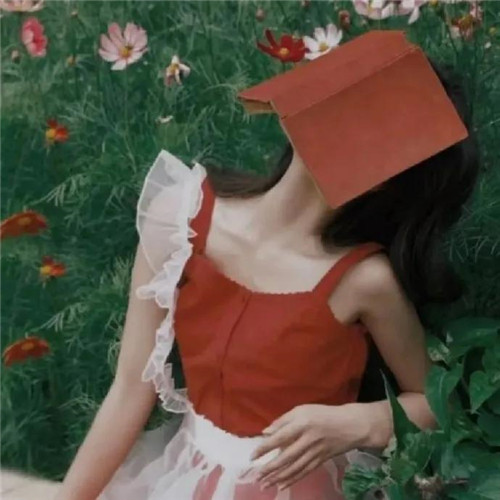 看上去就很自由的氛围感女生头像图片
