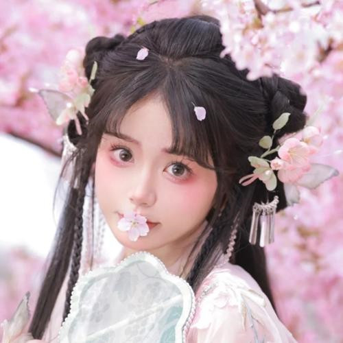 2025最新好看的高质量女生微信头像