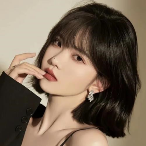 2025最新好看的高质量女生微信头像